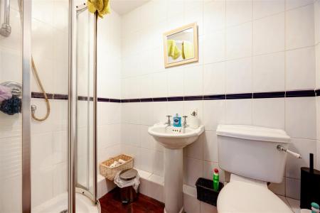 Ensuite Shower Room