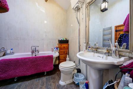 Jack & Jill Bathroom