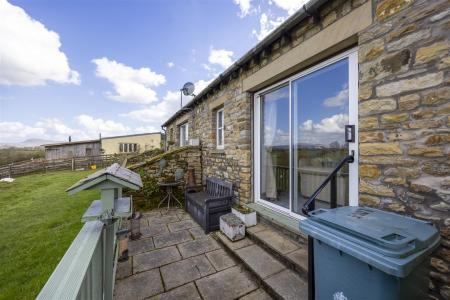 Rear Patio Garden