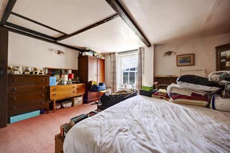 Bed2_04.jpg