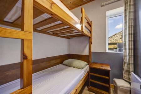 Bunkroom 5