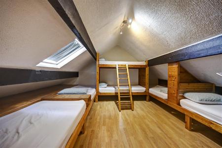 Bunkroom 6