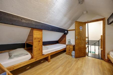 Bed Six