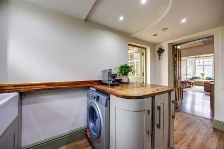 Kitchen_03.jpg
