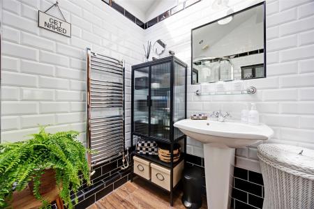 En suite Shower Room