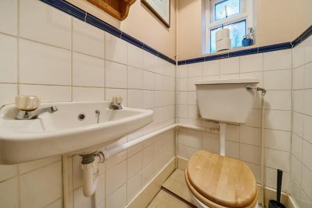 1294907-25-6827514796ca3-ARW .jpg