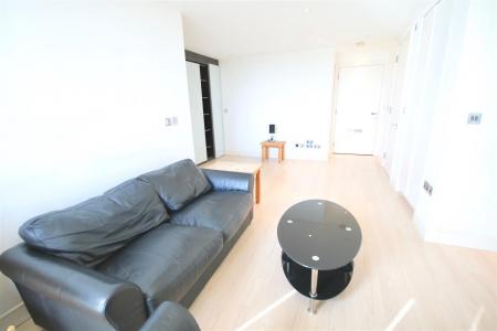 lounge 1.jpg
