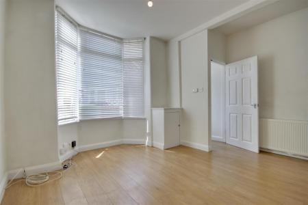 essex road lounge.jpg