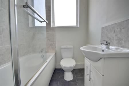 essex road bathroom.jpg