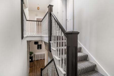 Stairs & Landing.jpg