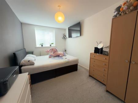 bed2.jpg