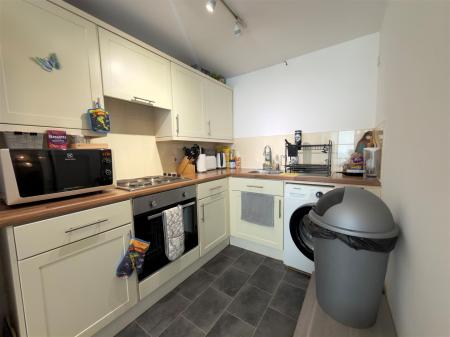 kitchen1.jpg