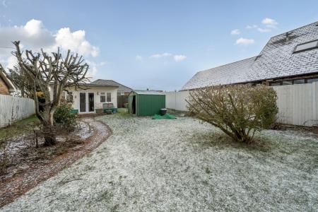 98 London Road Garden.jpg