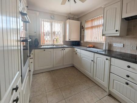 9017959-104680-133922305200814501-2967f8cb-9a8d-9c