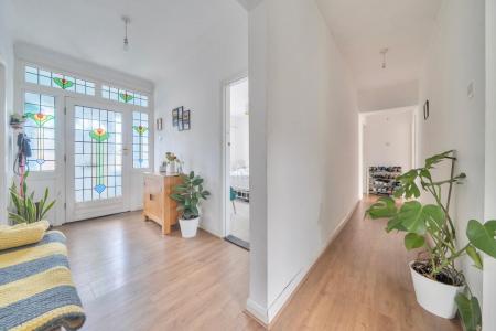 1421513-6-69b18340a7496.jpg