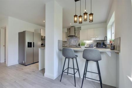 KITCHEN BREAKFAST AREA