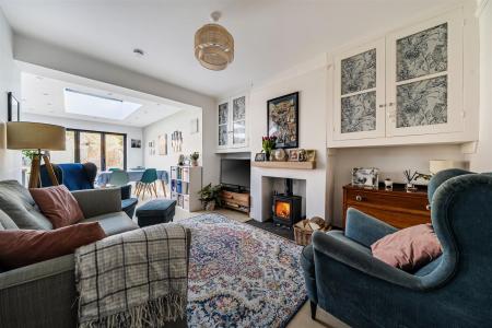 KITCHEN/BREAKFAST ROOM