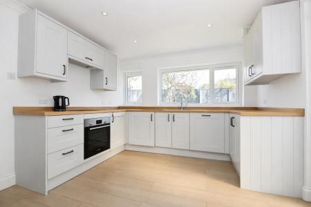 Kitchen Main.jpg