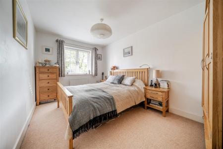Main Bedroom..jpg