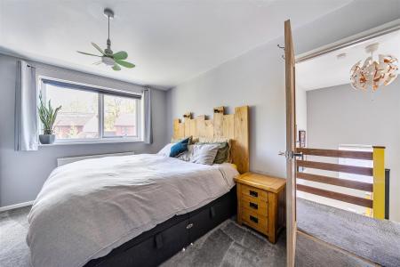Main Bedroom..jpg