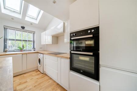 Kitchen Area.jpg