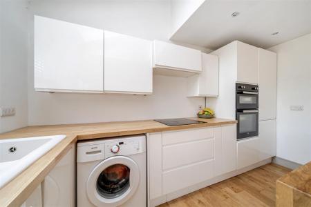 Kitchen Close Up.jpg