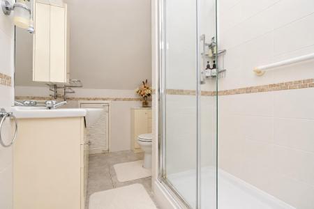 Shower Room.jpg