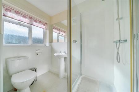 Shower Room.jpg