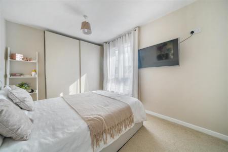 Main Bedroom..jpg