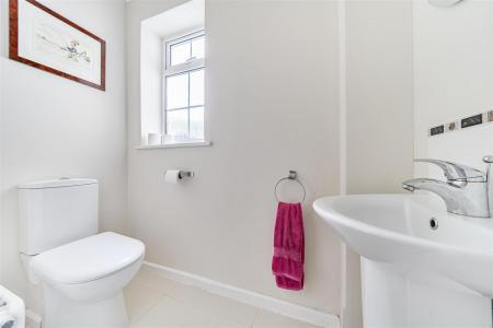 GF Cloakroom.jpg