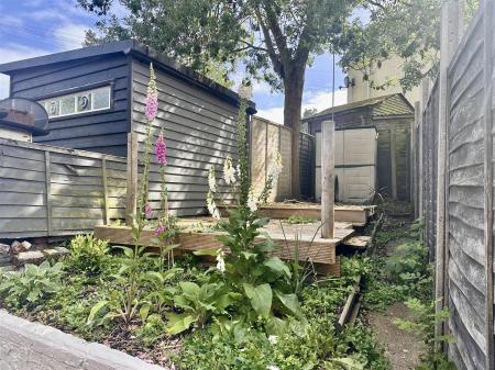 Garden 1.jpeg