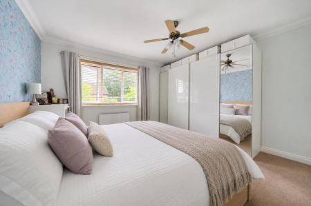 Bedroom..jpg