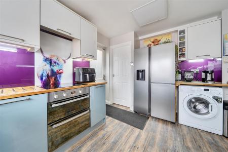 Kitchen Main.jpg