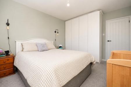 Main Bedroom..jpg