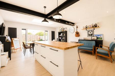 Kitchen Island..jpg