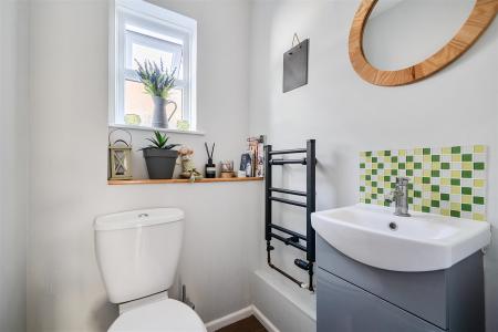 GF Cloakroom.jpg