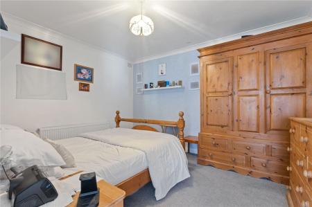 BEDROOOM