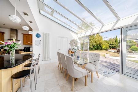 Dining/Family Room