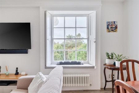 Feature Windows