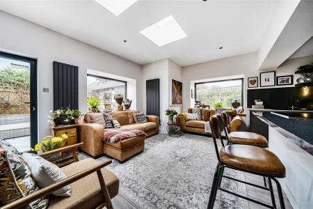 Kitchen/Diner/Family Room