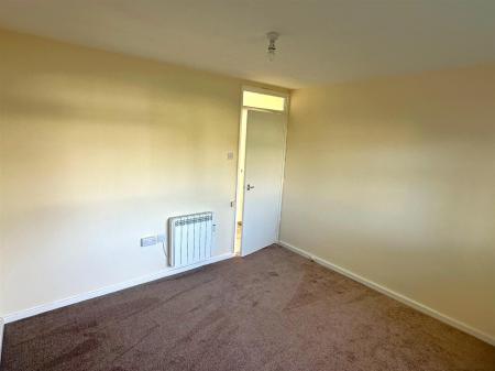 BEDROOM.jpeg