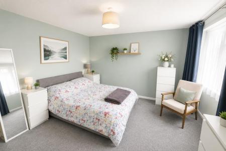 BEDROOM 2.png