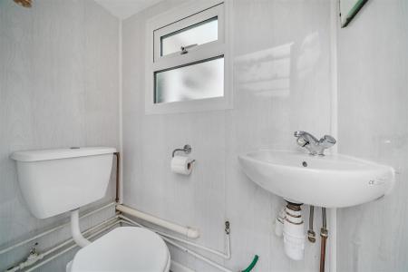 downstairs wc