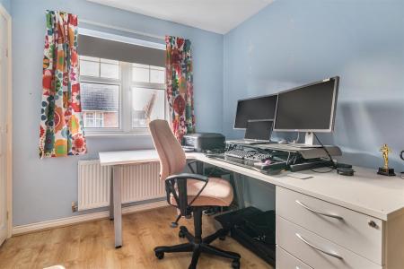 Bedroom/Study