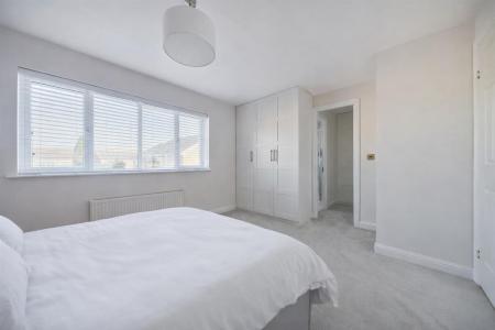 new howard close bedroom 1 2.png