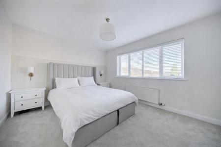 new howard bed 1 1.png