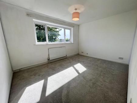 Bedroom 1.jpg