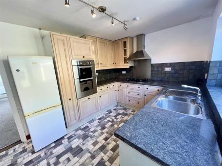Kitchen 3.jpg