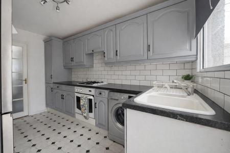 Kitchen 1.png
