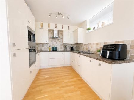 Kitchen.png